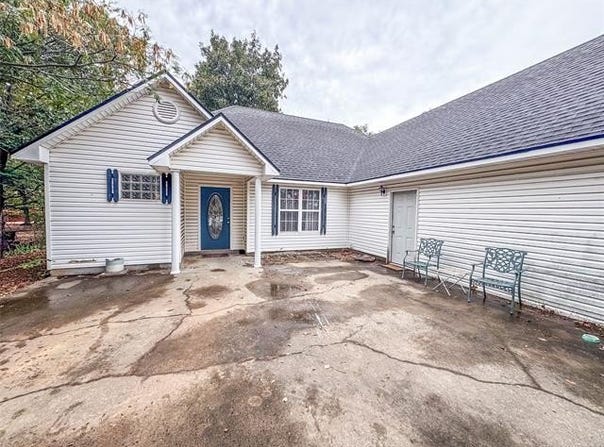 70 W Hutson Street, Eufaula, OK 74432