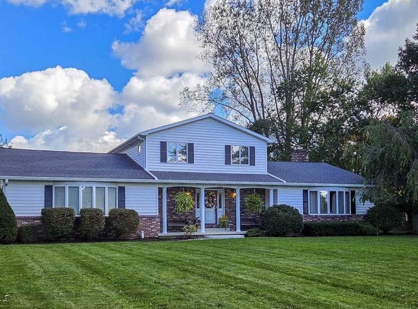 4901 LAKE PLEASANT Road, Millcreek, PA 16504
