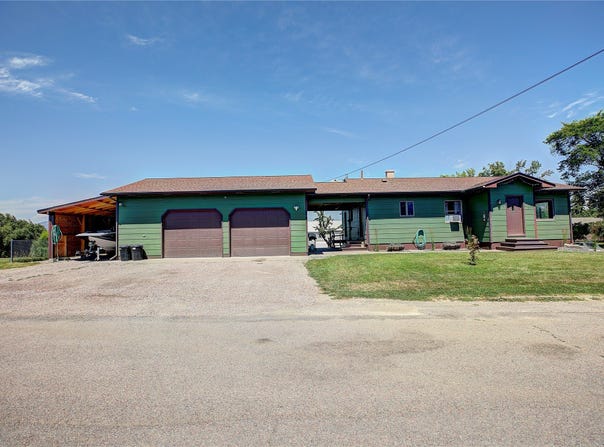 1308 5th Street E, Polson, MT 59860