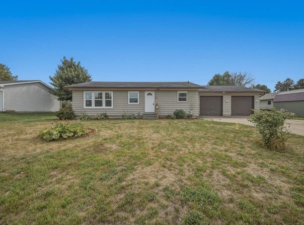 53 Westbrook Drive, Bloomer, WI 54724
