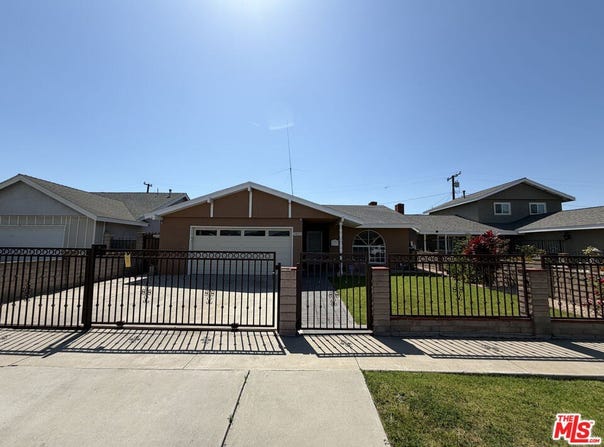 24823 Island Ave, Carson, CA 90745