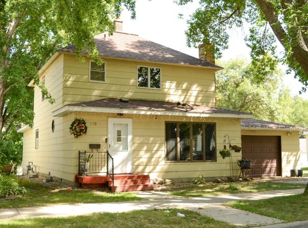 220 N 7th Street, Montevideo, MN 56265