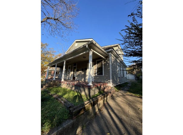 1920 OLIVER Ave, Memphis, TN 38104