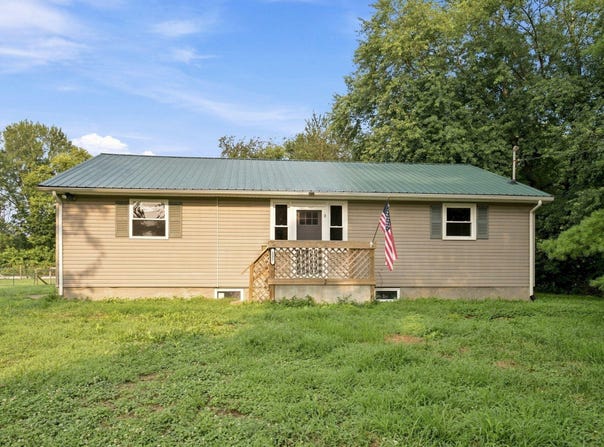 137 Blake Lane, Berry, KY 41003