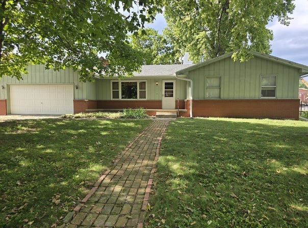 125 S Fisher Street, Mclean, IL 61754