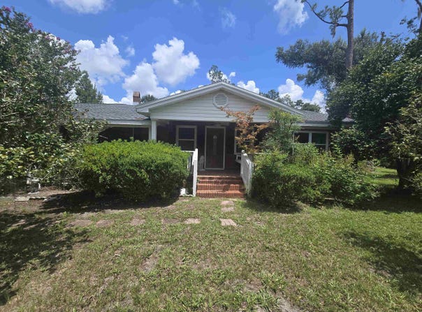 1946 N US 221, Perry, FL 32347