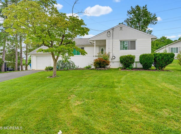 125 Higgins Road, Matawan, NJ 07747