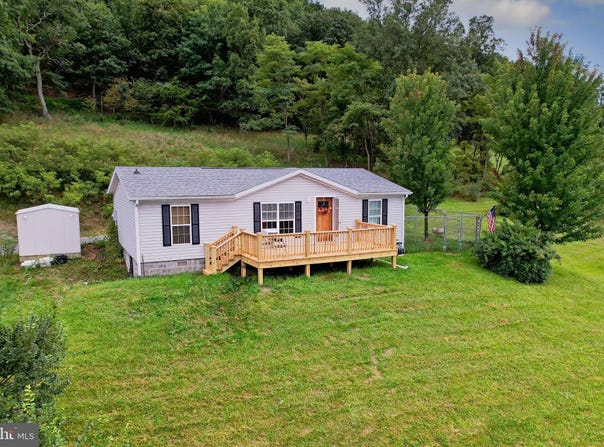 190 PENDLETON Street, KEYSER, WV 26726
