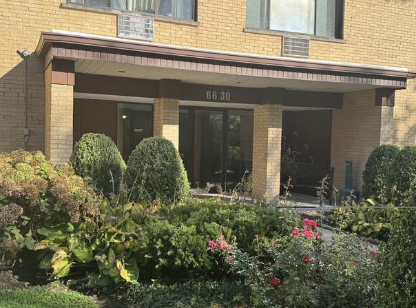 6630 S Brainard Avenue, Countryside, IL 60525