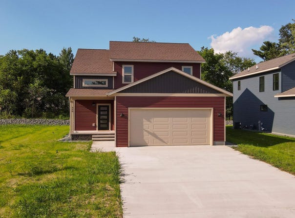 350 ROARK WAY, Amherst, WI 54409