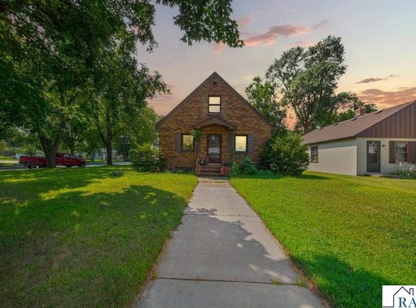 116 E Clinton Street, Arlington, MN 55307