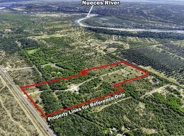 15821 STATE HIGHWAY 55, Uvalde, TX 78801