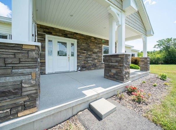 207 Corinth Road, Hudson, ME 04449