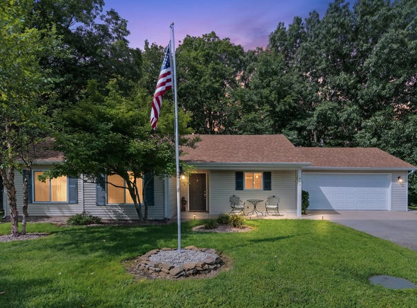 211 N Catamount Boulevard, Branson West, MO 65737