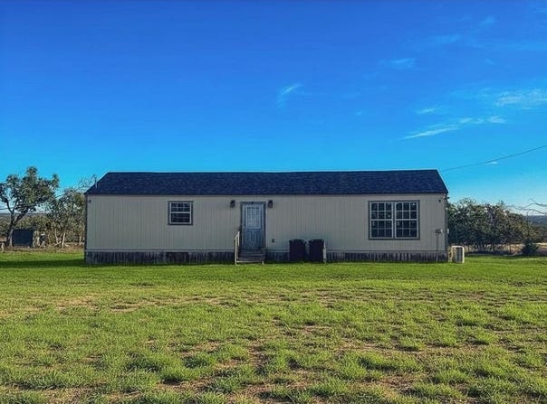 420 Sky Harbor, Mountain Home, TX 78058