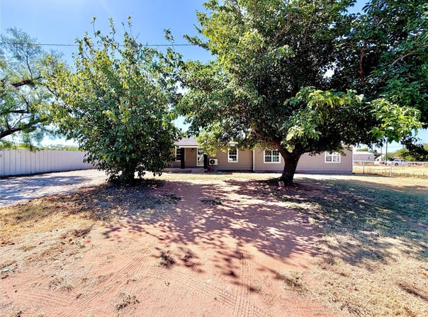 1220 Avenue G, Hawley, TX 79525