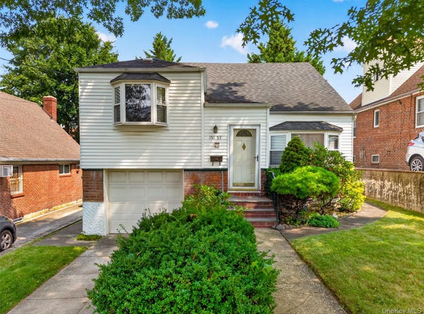 151-57 28th Avenue, Flushing, NY 11354