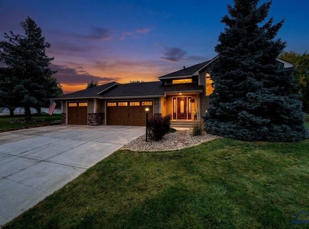 4922 RAVEN CIR, Rapid City, SD 57702
