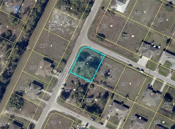 4549/4551 24th Street SW, Lehigh Acres, FL 33973