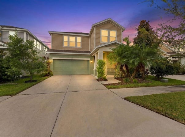 6136 VOYAGERS Place, APOLLO BEACH, FL 33572
