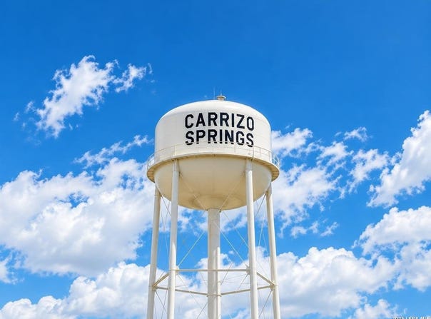 150 PILONCILLO DR, Carrizo Springs, TX 78834