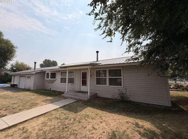 1073 W FILLMORE St, Burns, OR 97720