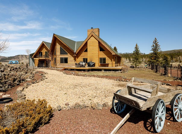 680 W ARROWHEAD Dr, Panguitch, UT 84759