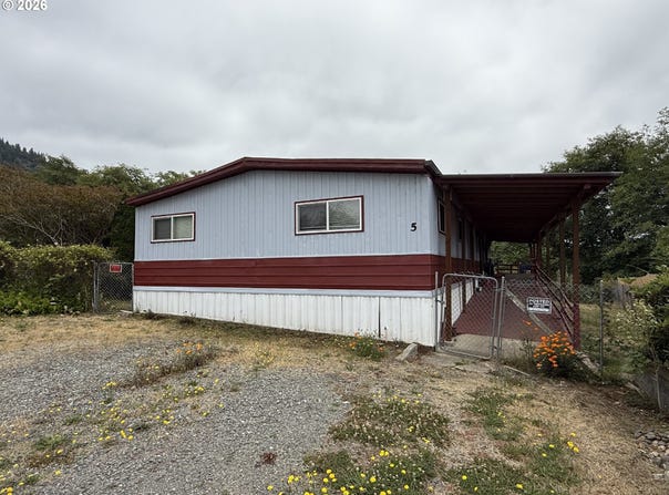 16391 HIGHWAY 101, Brookings, OR 97415