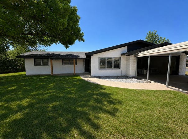 1729 W Ave E, Muleshoe, TX 79347