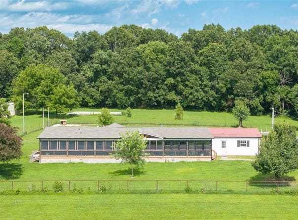 17905 Raven Road, Granby, MO 64844