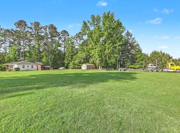 Saluda Street, Hampton, SC 29924