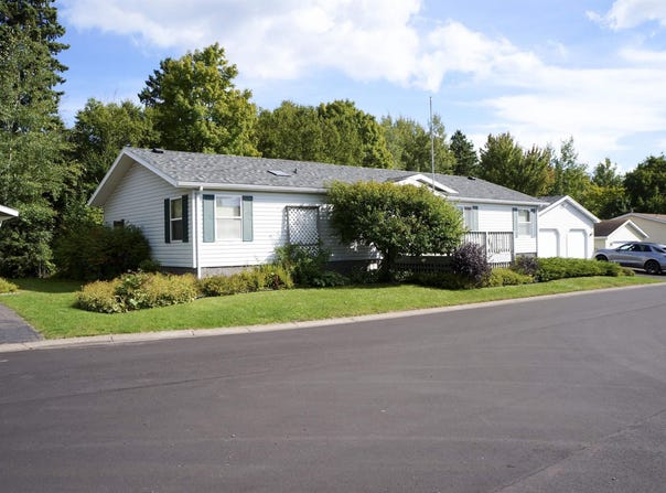 12 Olea Ave, Duluth, MN 55810