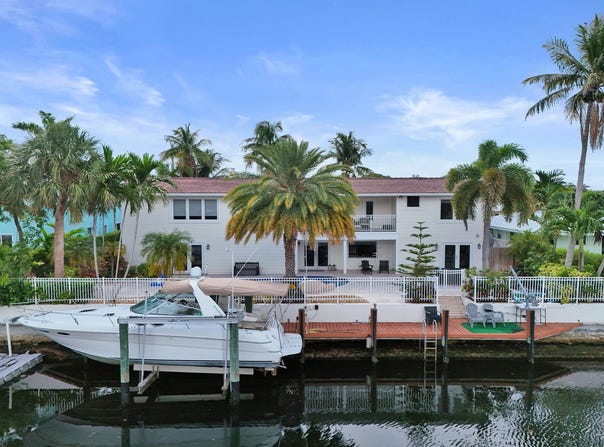 4011 NE 26th Avenue, Lighthouse Point, FL 33064