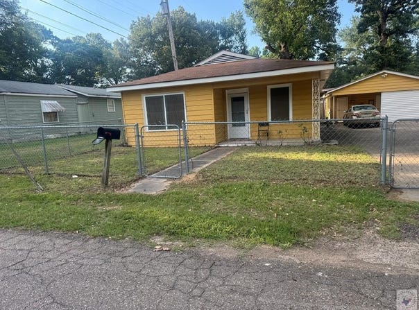 1007 E Short 21st, Texarkana, AR 71854