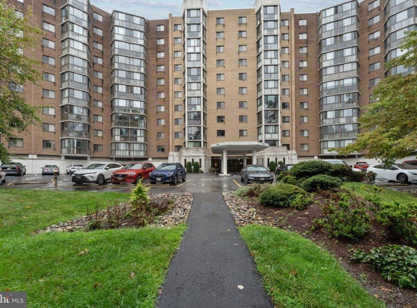 15101 INTERLACHEN Drive, SILVER SPRING, MD 20906