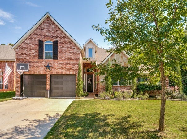 1912 Creek Bend Drive, Corinth, TX 76208