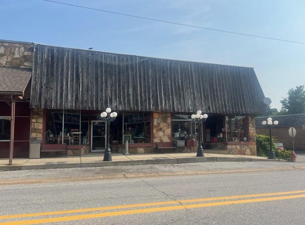 305 Main Street, Mammoth Spring, AR 72554