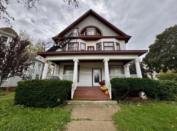 2109 Washington Ave, Racine, WI 53403