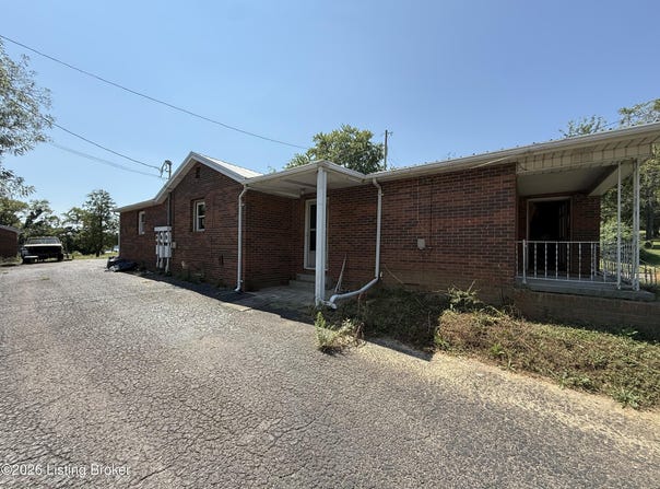 552 W Elm Rd, Radcliff, KY 40160