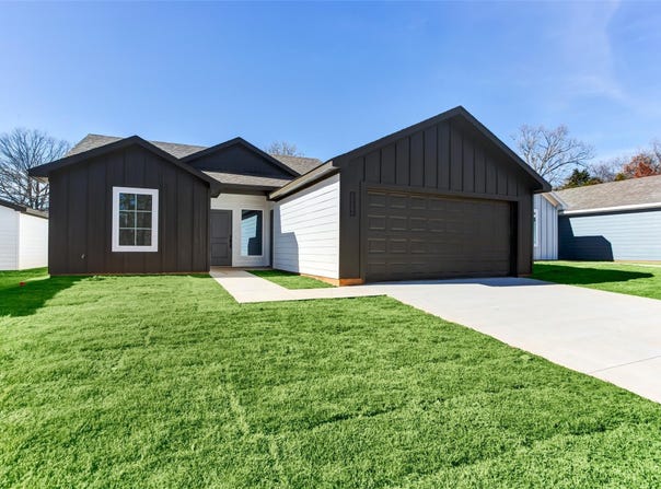 1471 Cathey Drive, Denison, TX 75020