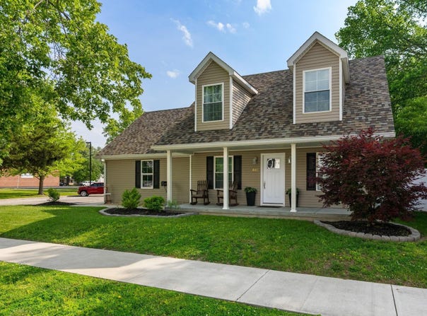 402 E Monroe Street, Delphi, IN 46923