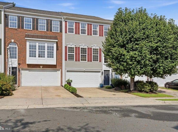 18495 SIERRA SPRINGS Square, LEESBURG, VA 20176