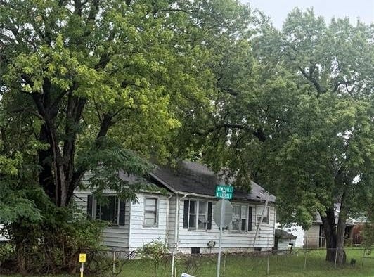 3188 E Hemphill Road, Burton, MI 48529