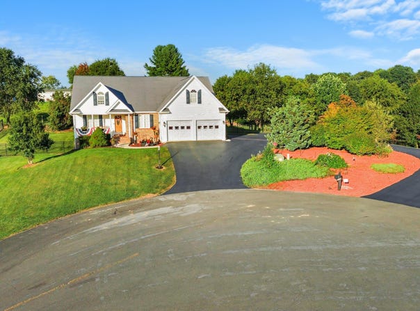 19321 Spur Lane, Abingdon, VA 24210