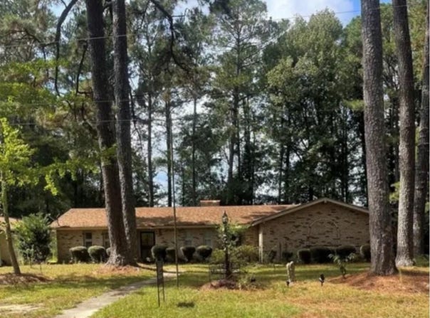 3844 Millsaps Dr, LAUREL, MS 39440