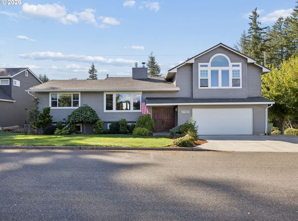 37950 SE JONSRUD Ln, Sandy, OR 97055