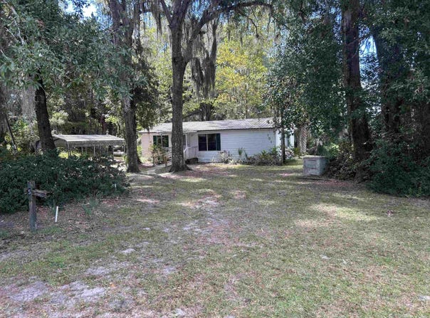 151 Yancey Circle, Satsuma, FL 32189