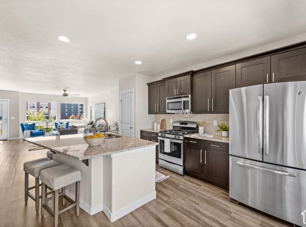 36 W GILBRIDE Ave, Murray, UT 84107