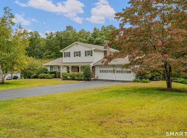 64 Briar Hill Road, Norwich, CT 06360