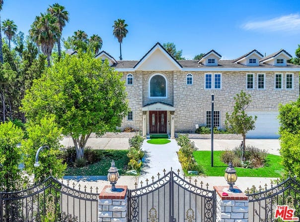 5545 Aura Ave, Tarzana, CA 91356
